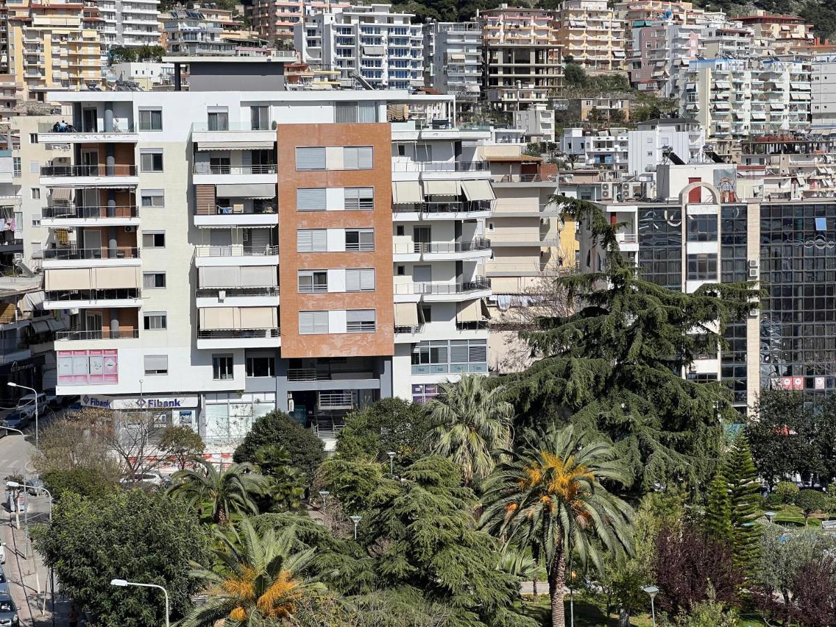Center-Sea View Apartament,Saranda Extérieur photo